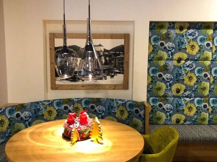 Отель Goldener Löwe