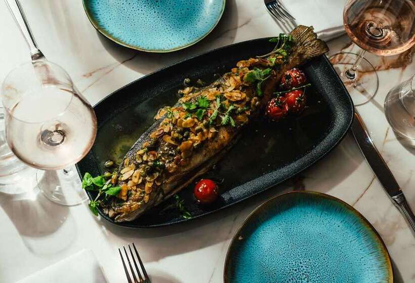 هتل Hilton Vienna Plaza