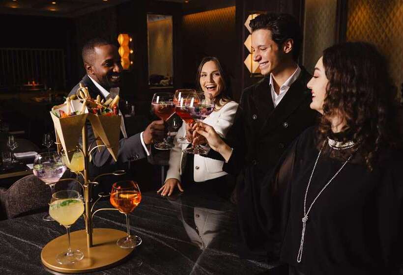 هتل Hilton Vienna Plaza