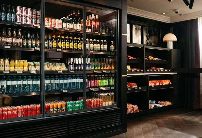 هتل Hilton Vienna Plaza