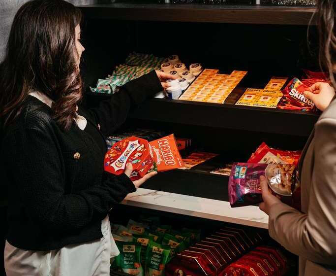 هتل Hilton Vienna Plaza