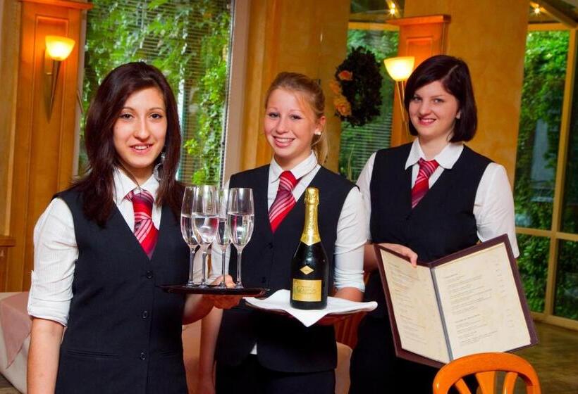 בית מלון כפרי Klaus Im Weinviertel