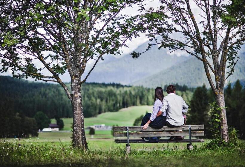 Отель Landhaus Kristall