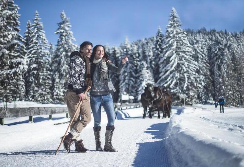 Отель Landhaus Kristall