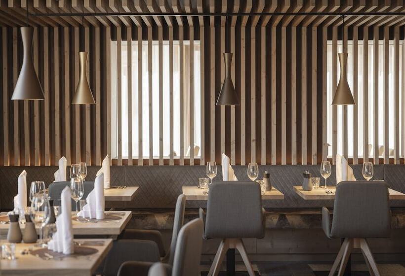 Отель Landhaus Kristall