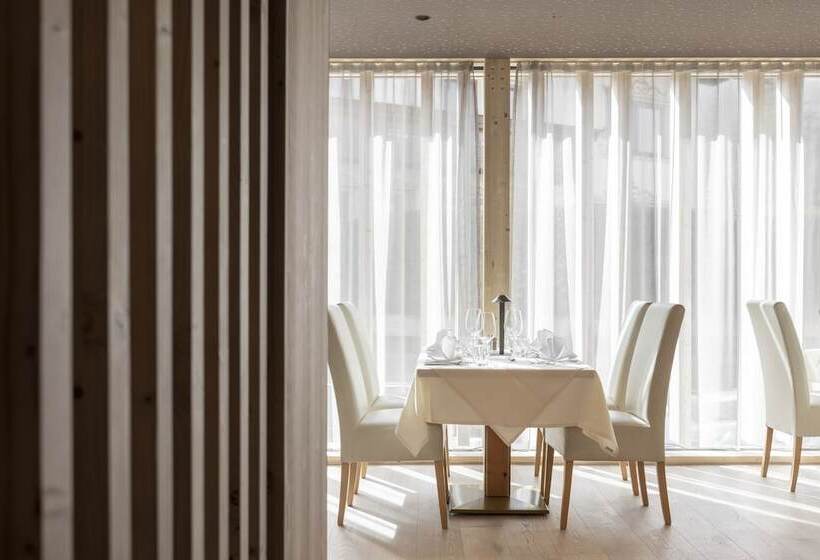 Отель Landhaus Kristall