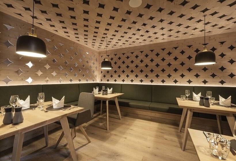 Отель Landhaus Kristall