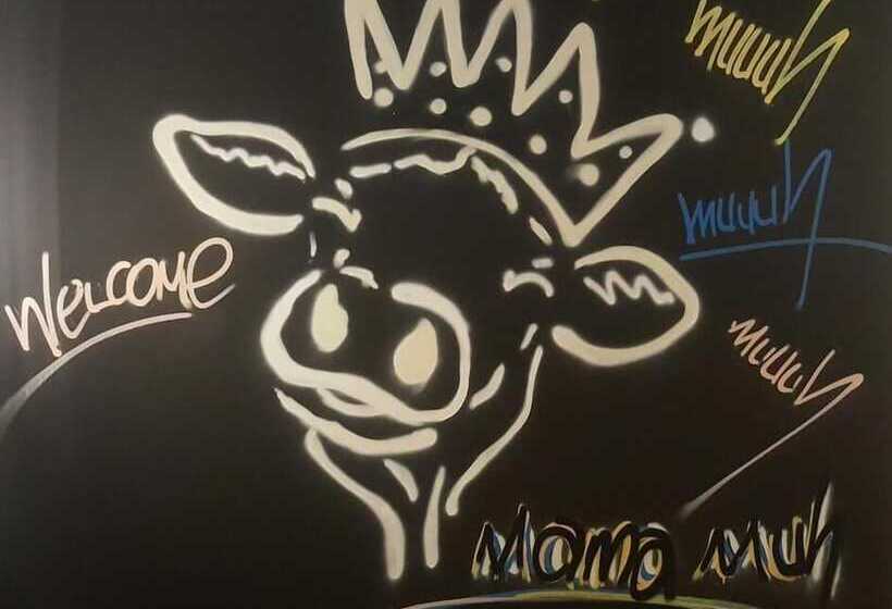 هتل Mama Muh Self Check In