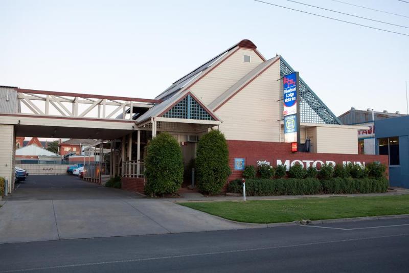 The River Boat Hotel   Echuca