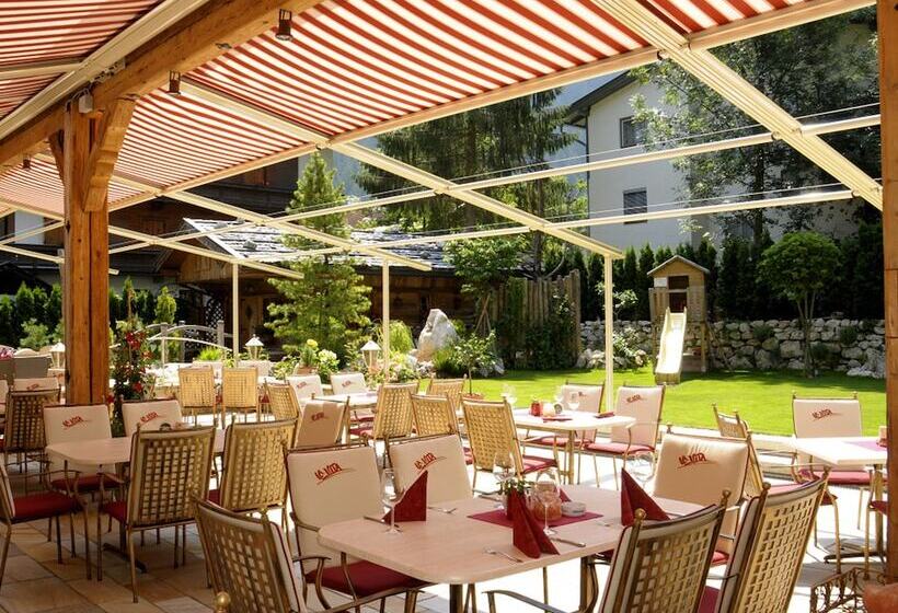 Отель Pramstraller