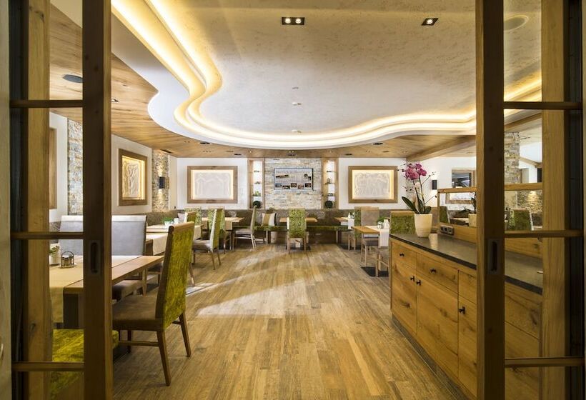 Отель Pramstraller