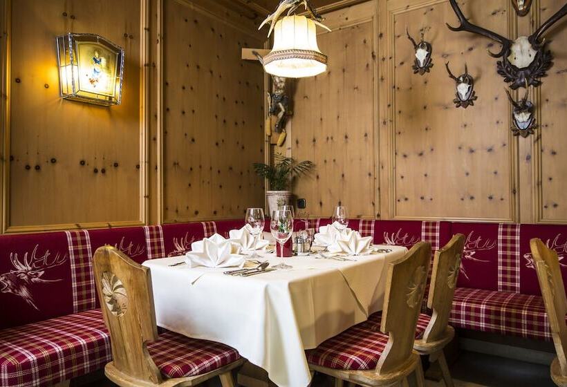 Отель Pramstraller