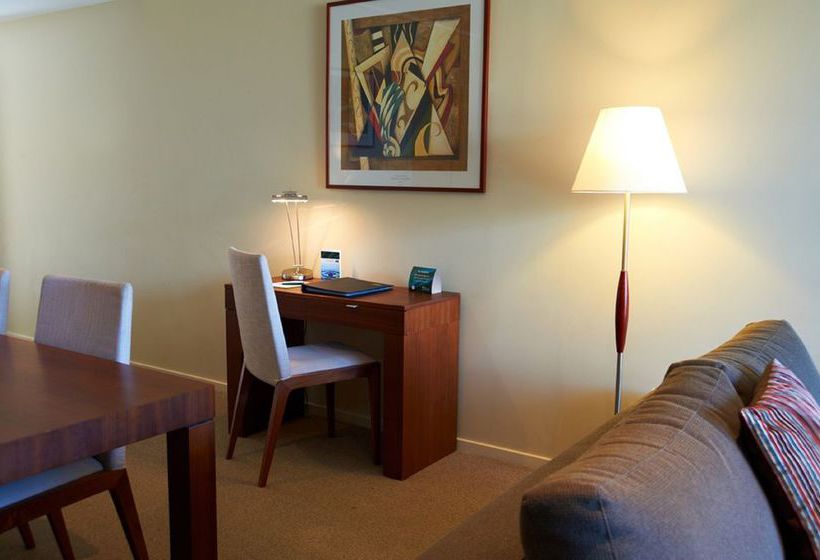 בית מלון כפרי Quest South Melbourne