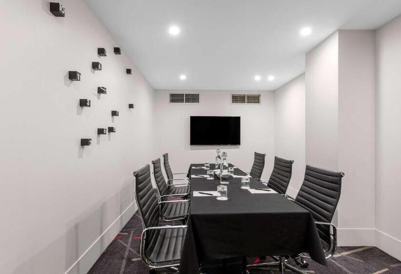 فندق Radisson On Flagstaff Gardens Melbourne