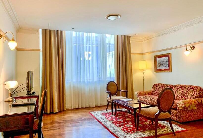 Отель Royal Albert