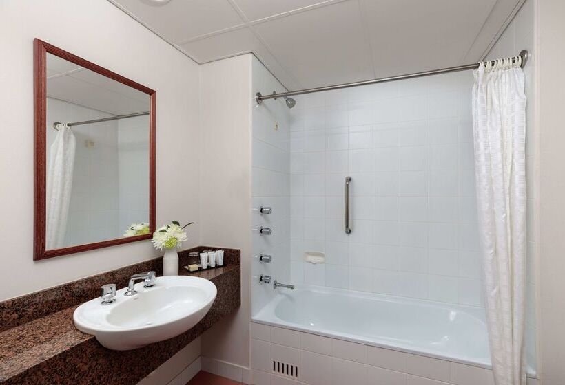 هتل Rydges Bankstown