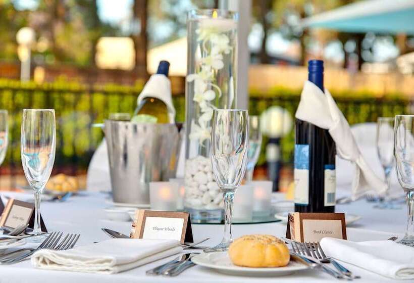 هتل Rydges Bankstown