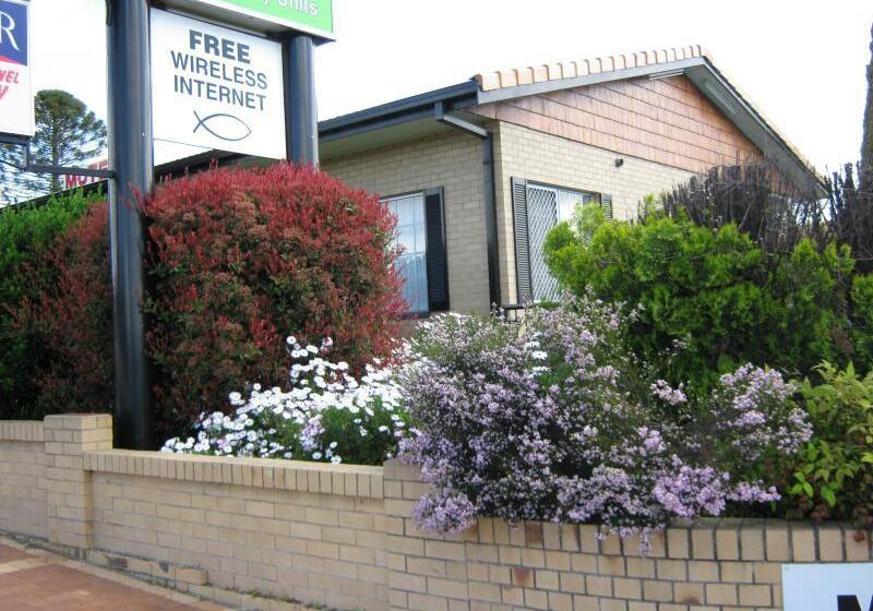 בית מלון כפרי Settlers Motor Inn