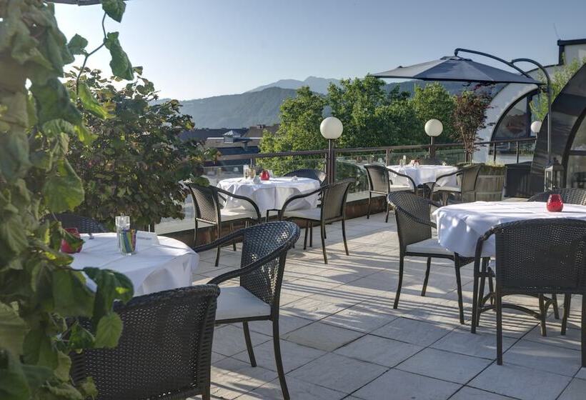 Skycity Hotel Atrigon