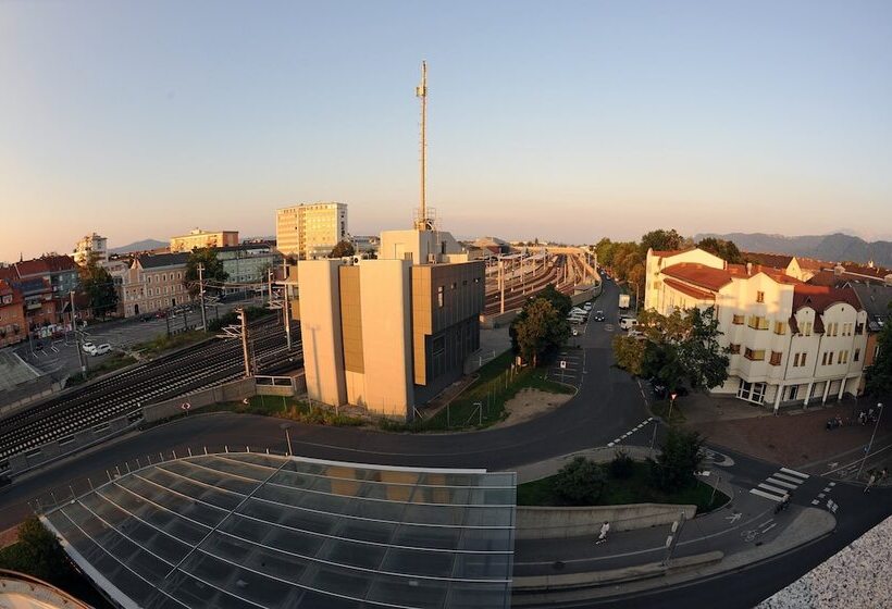 Skycity Hotel Atrigon