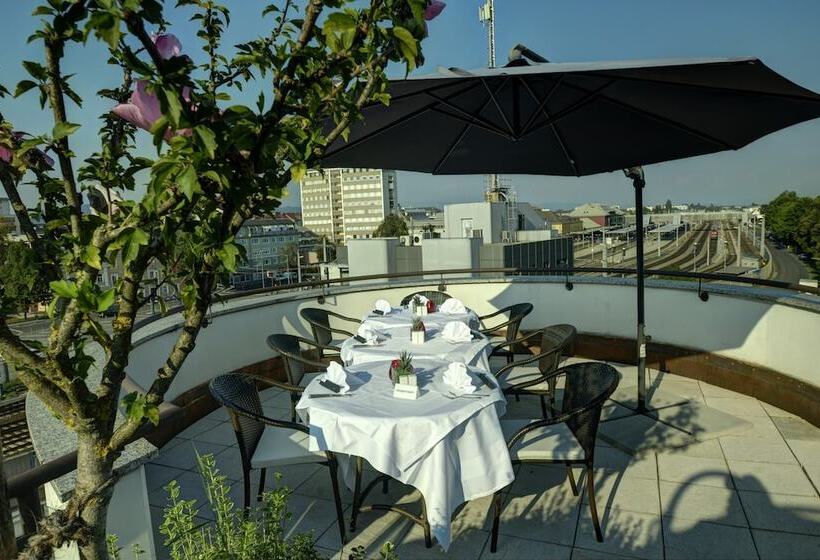 Skycity Hotel Atrigon