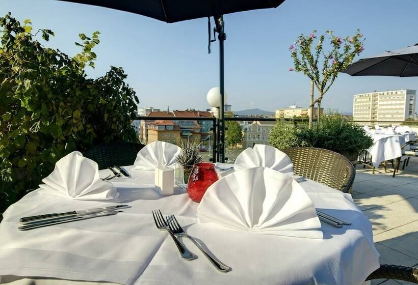 Skycity Hotel Atrigon