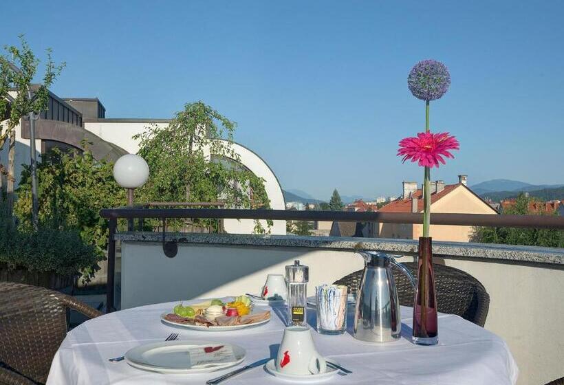 Skycity Hotel Atrigon