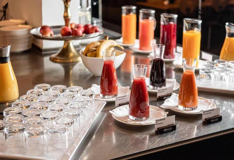 Отель Sportlers Lodge Sölden Lifestyle Lässig Anders