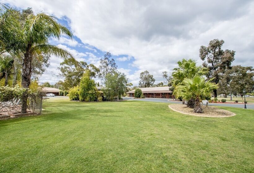 בית מלון כפרי Sportslander Motor Inn