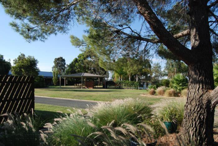 בית מלון כפרי Sportslander Motor Inn