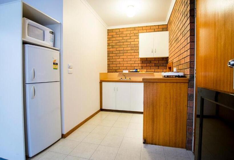 בית מלון כפרי Sportslander Motor Inn