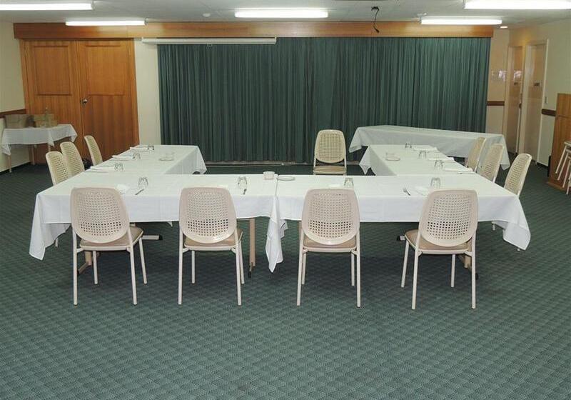 هتل Sugar Country Motor Inn