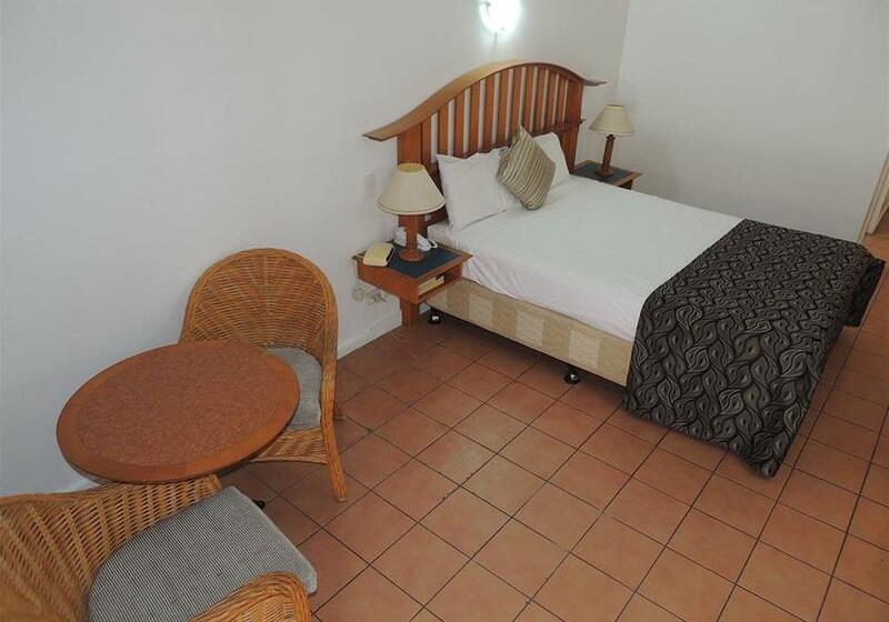 هتل Sugar Country Motor Inn