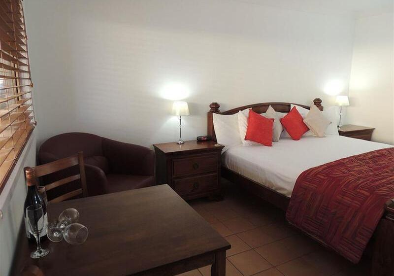 هتل Sugar Country Motor Inn