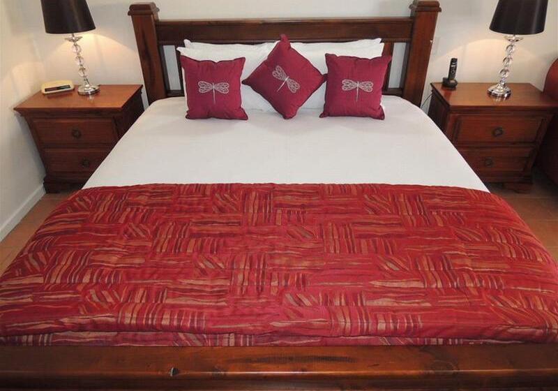 هتل Sugar Country Motor Inn