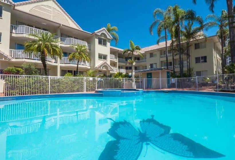 هتل Surfers Tradewinds