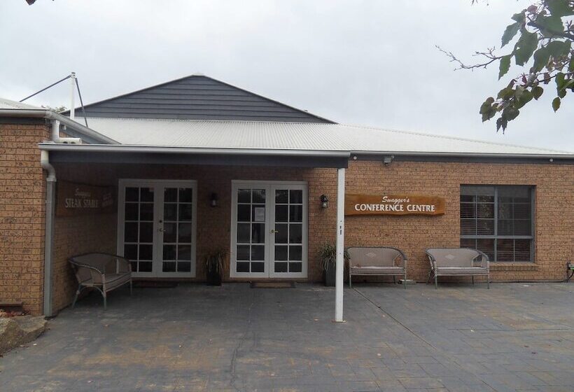 בית מלון כפרי Swaggers Motor Inn