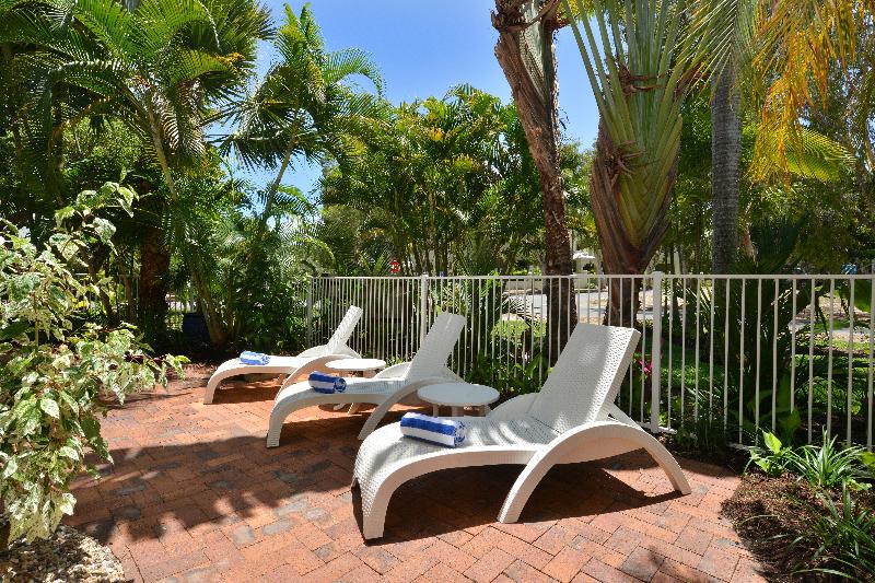 ホテル The White House Port Douglas