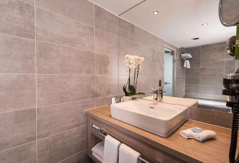 בית מלון כפרי Wyndham Grand Salzburg Conference Centre