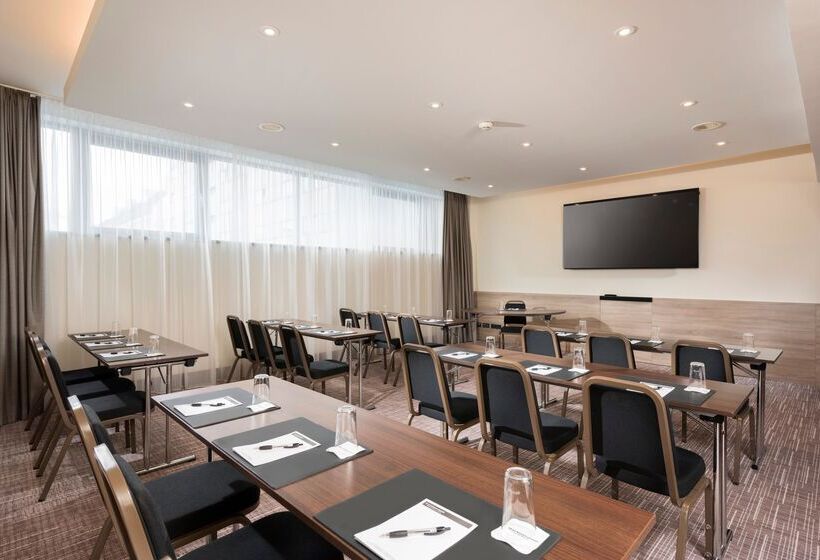 בית מלון כפרי Wyndham Grand Salzburg Conference Centre