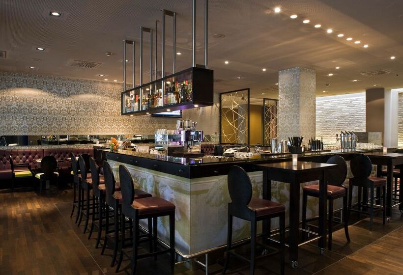 בית מלון כפרי Wyndham Grand Salzburg Conference Centre