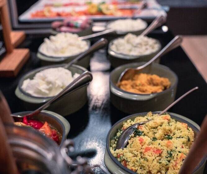 בית מלון כפרי Wyndham Grand Salzburg Conference Centre