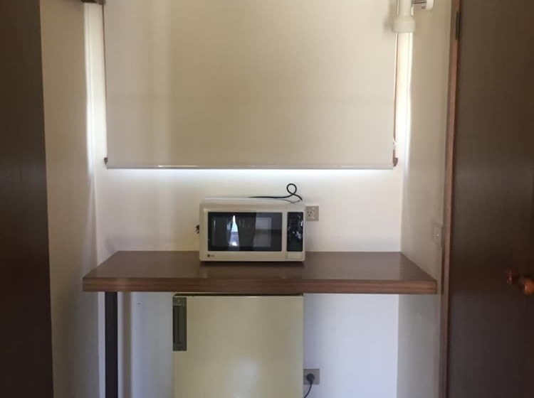 Shepparton Motor Inn Tudor House Motel