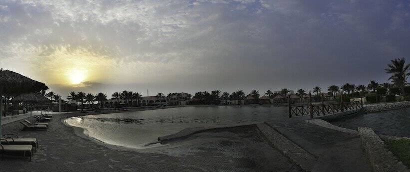 Al Bander Hotel & Resort