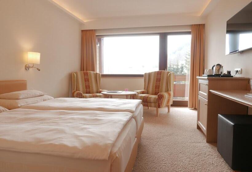 Alpin  Das Sporthotel   Ski In Ski Out Cityxpress, Summercard Included