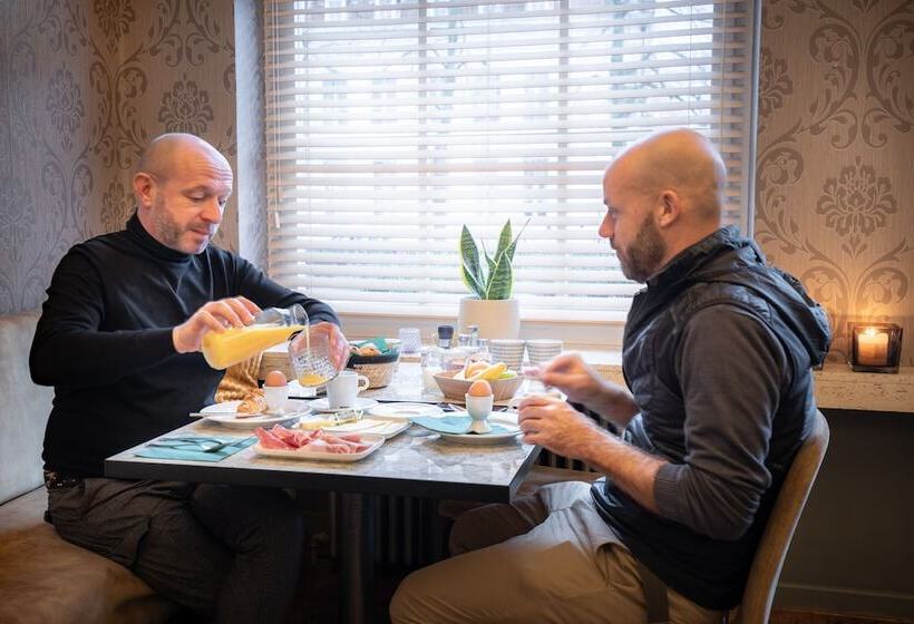 Отель Augustyn Brugge