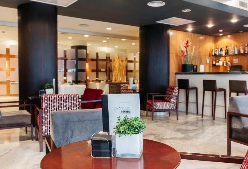 Отель Catalonia Brussels