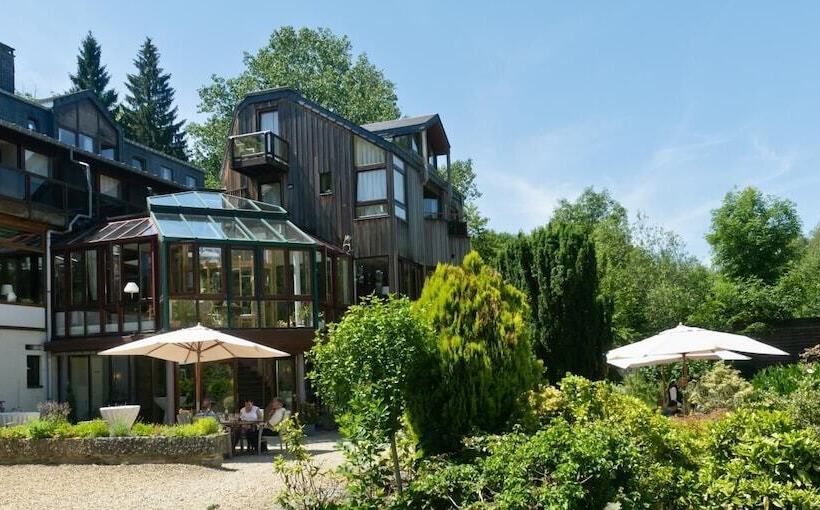 فندق Logis Hostellerie De La Claire Fontaine