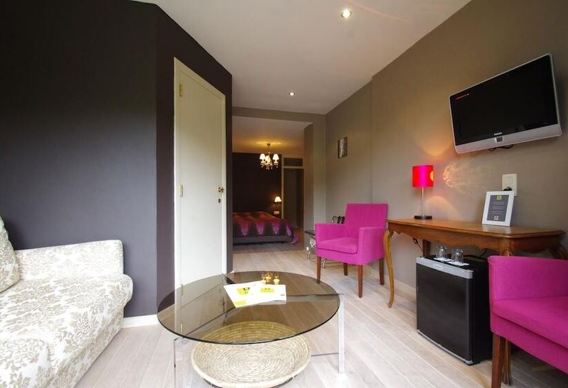 ホテル Logis Hostellerie De La Claire Fontaine