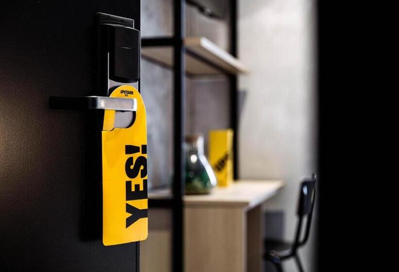 בית מלון כפרי Upstairs